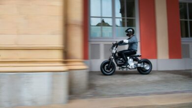 Moto elétrica BMW CE02 Emprensa fará mudanças visuais no segundo turno