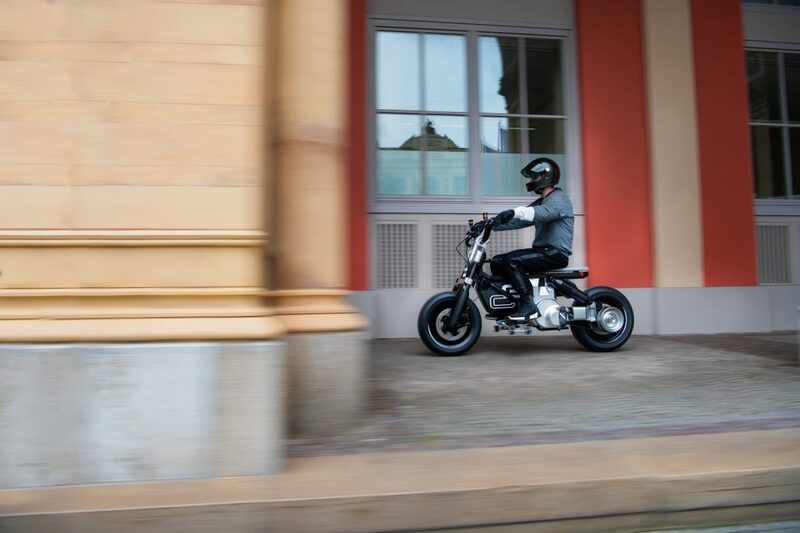 Moto elétrica BMW CE02 Emprensa fará mudanças visuais no segundo turno