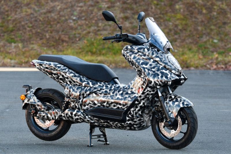 Yamaha dá largada e começará a vender motos elétricas de 125cc