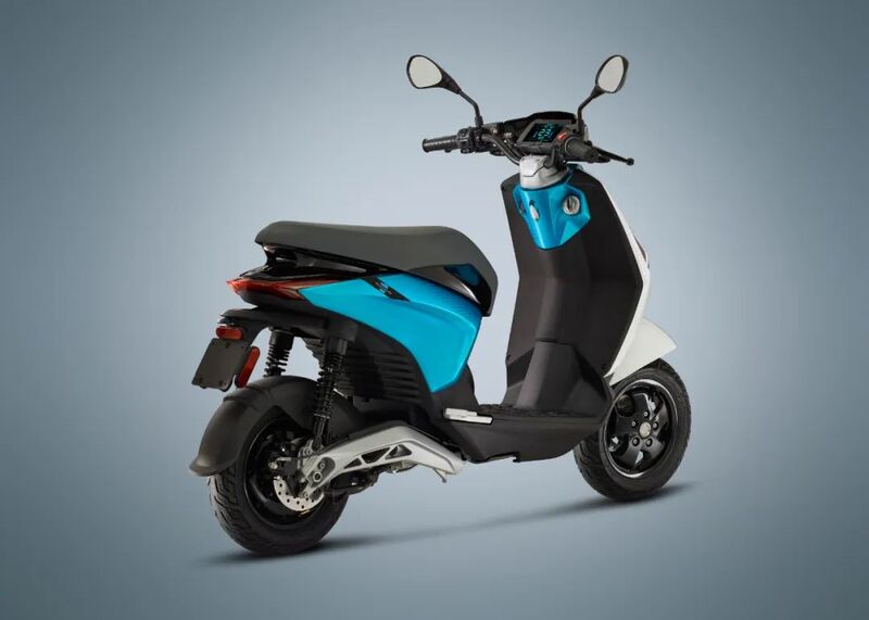 Piaggio lança nova scooter